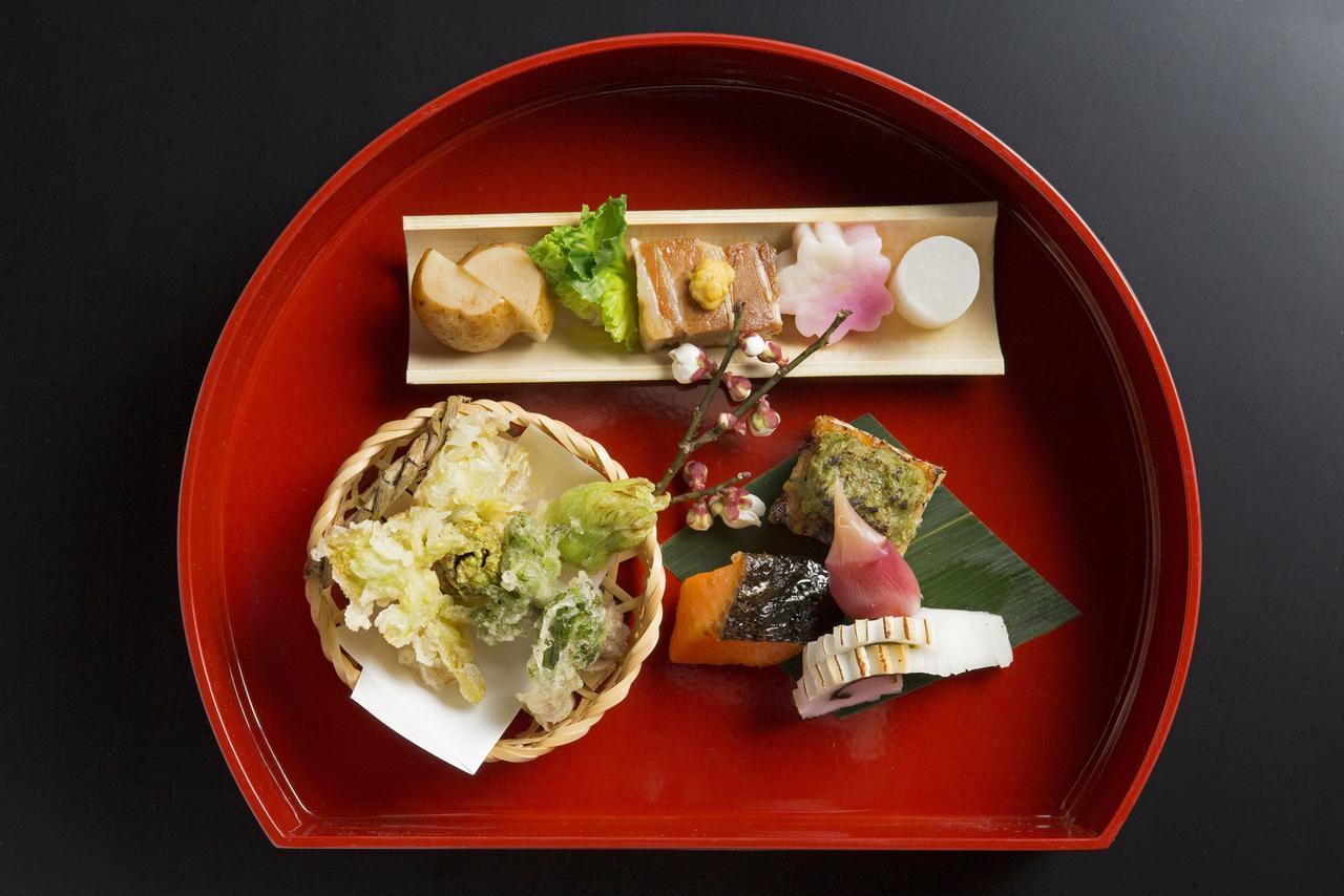 Yufuin Ryokuyu Hotel Bagian luar foto